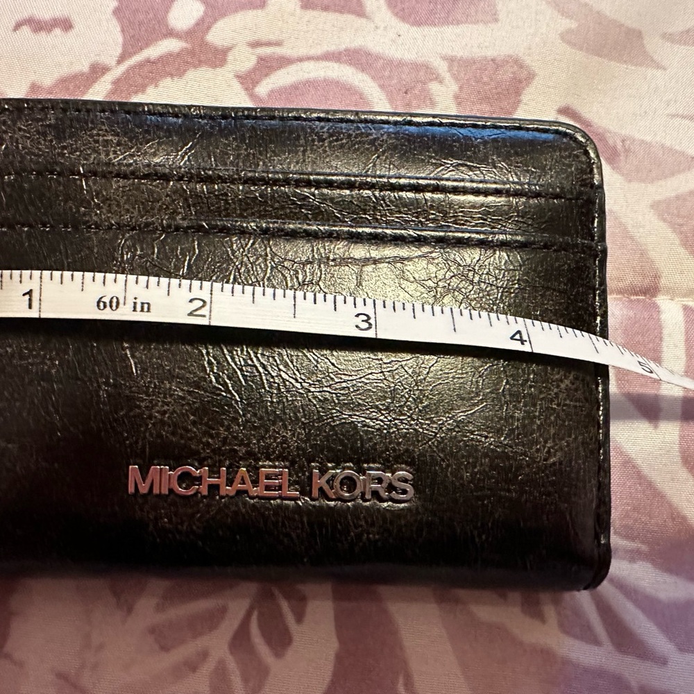 Michael Kors Shiny Black Card Holder - Picture 3 of 9